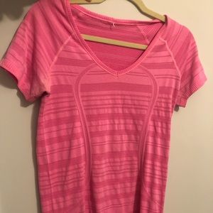 lululemon tshirt